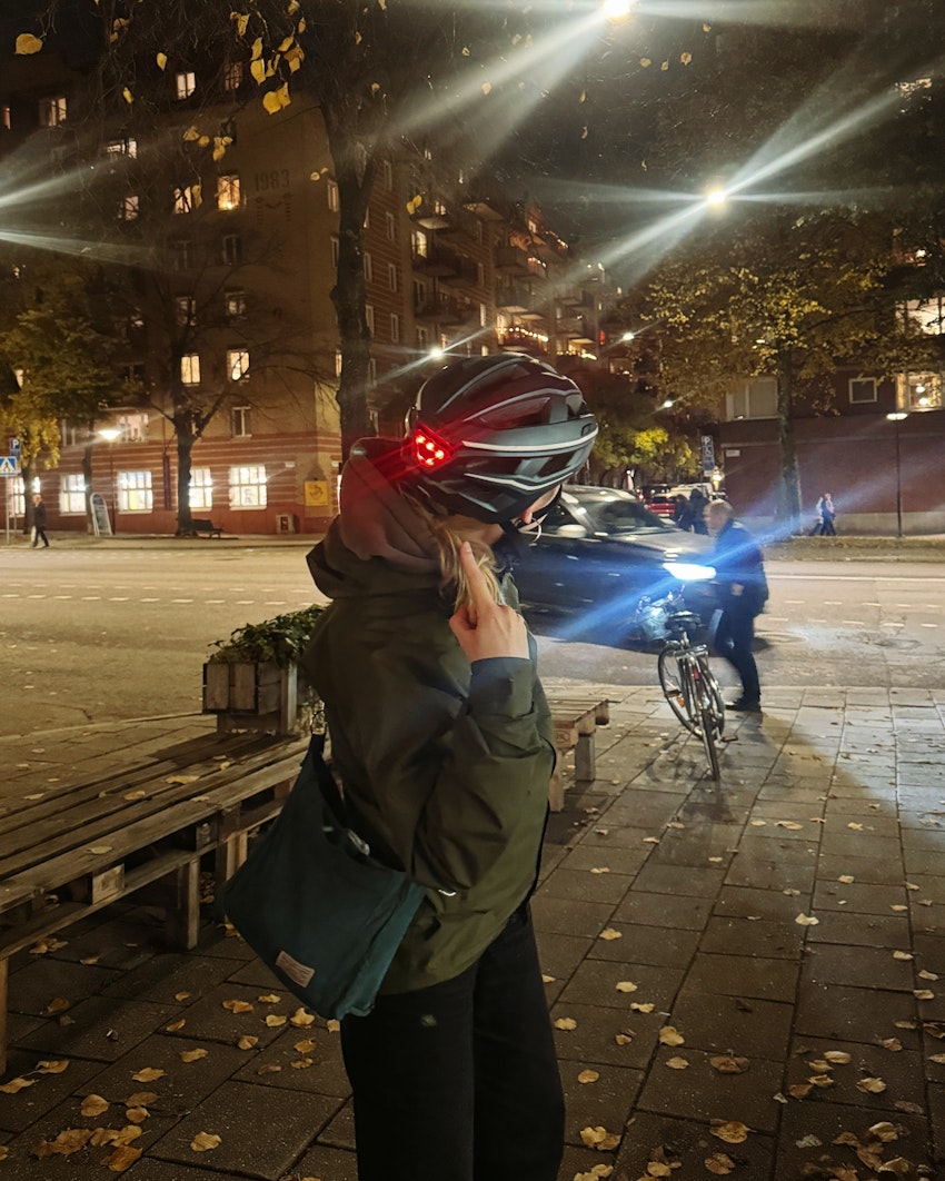 Ny halsduk, gul promenad och en fräck cykelhjälm, foto #12 av Flora Wiström