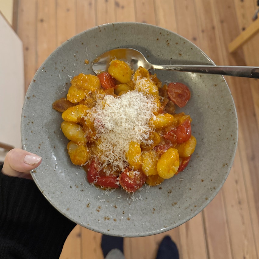 Maten vi lagar – från bröllopssoppa till havregrynsgröt, foto #3 av Flora Wiström