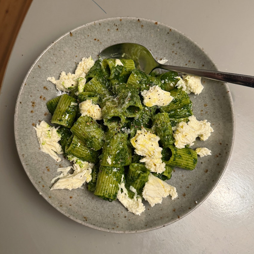 Maten vi lagar – från svartkålspasta till canneloni, foto #1 av Flora Wiström