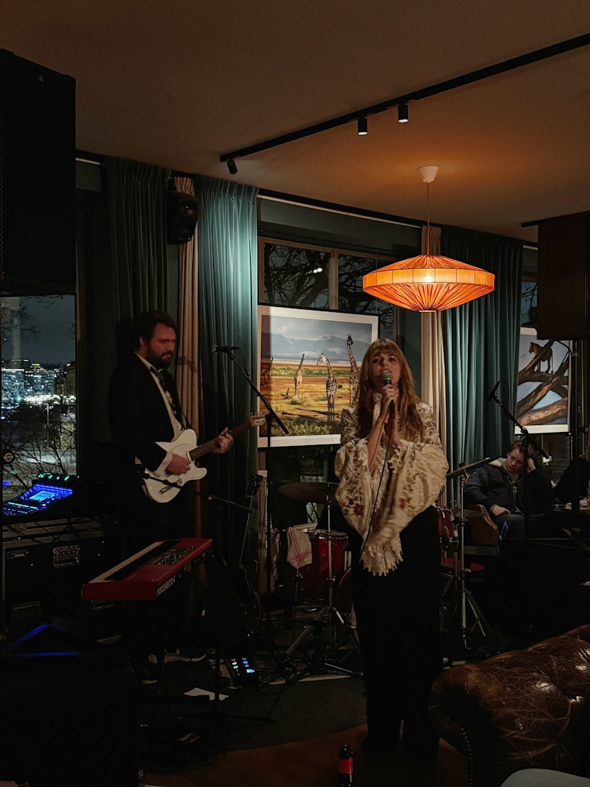 Vinterdagar och den vackraste blomman i city, foto #13 av Flora Wiström