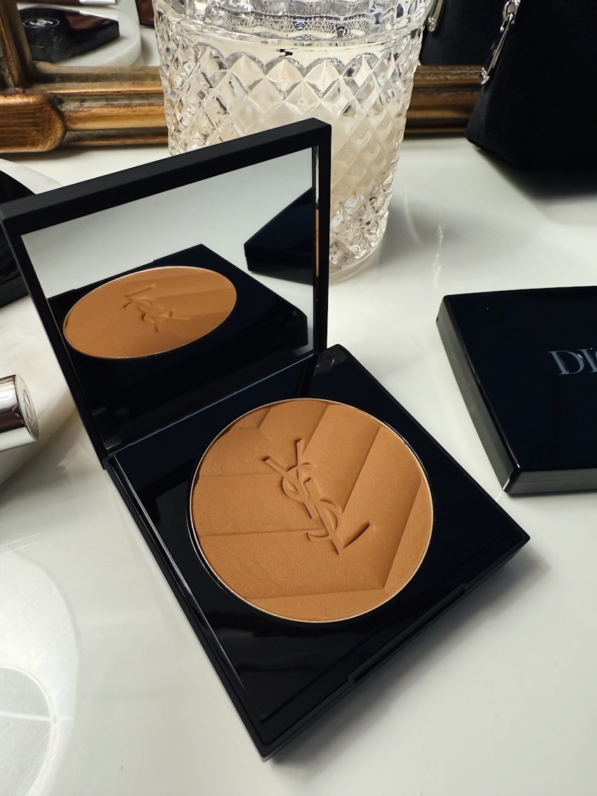 Sminkbordet, foto #4 av Engla