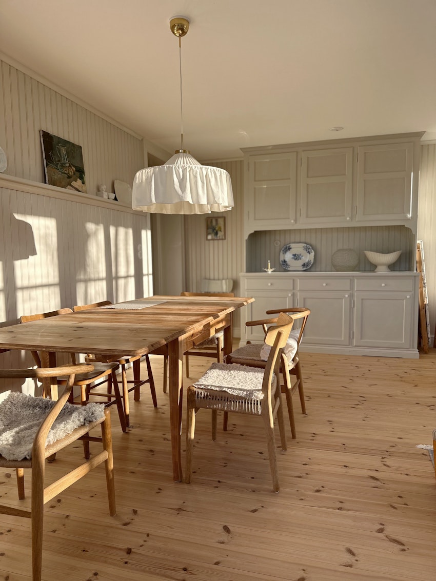 Solsken och matsalsväggarnas färg, foto #6 av Julia Khouri