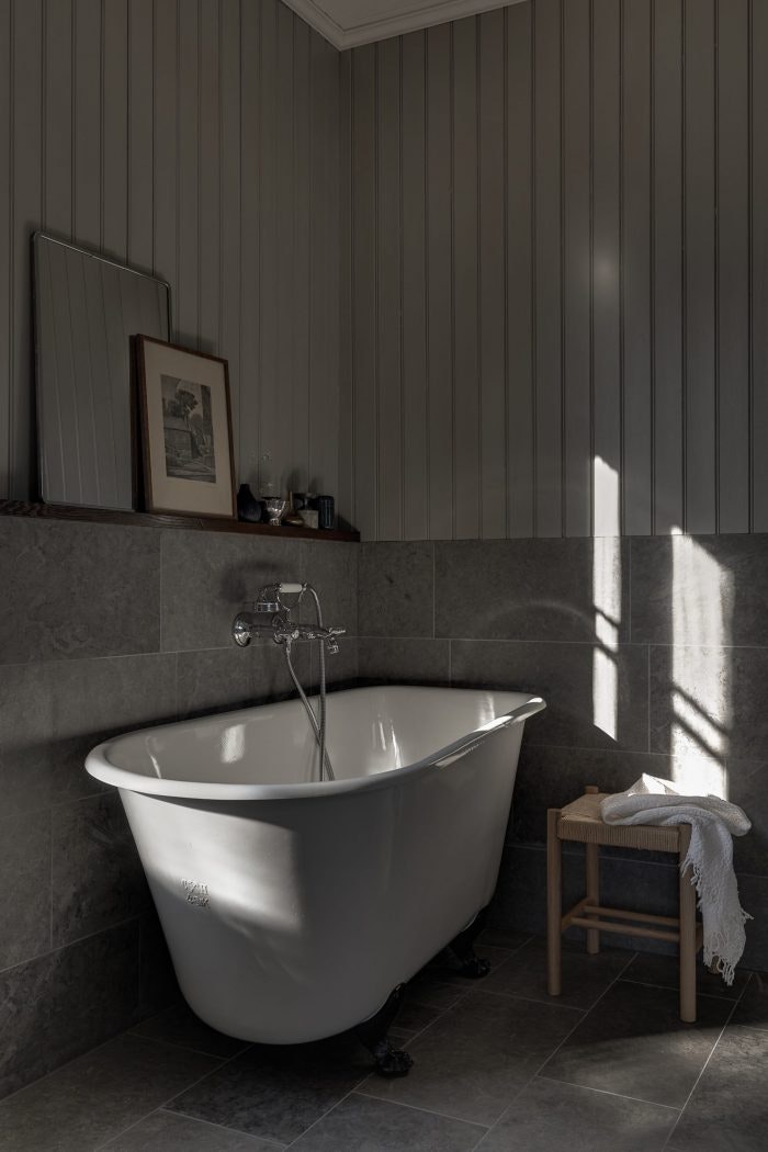 Emaljering Av Gamle Badekar () Emaljering Av Gamle Badekar