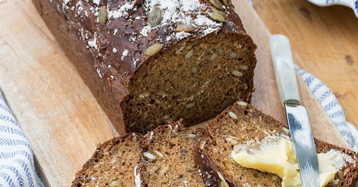 Grovt smakrikt rågbröd med frön - recept | Sandra Palmqvist
